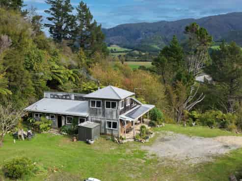 1155 East Takaka Road, Takaka