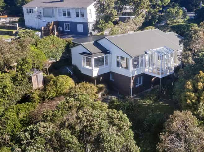 15 Lyons Crescent, Strathmore Park