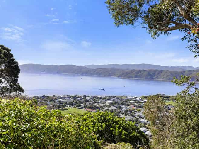 15 Lyons Crescent, Strathmore Park
