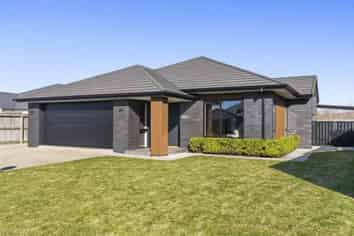 7 Kotare Drive, Coastlands