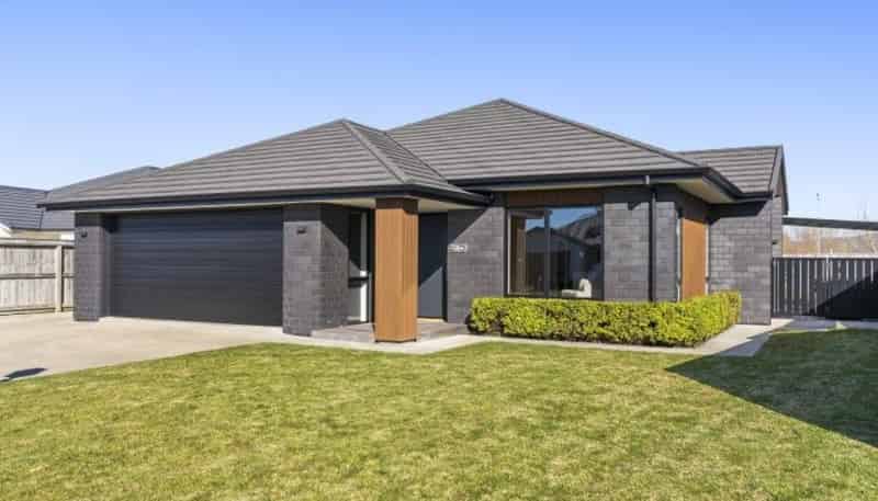 7 Kotare Drive, Coastlands