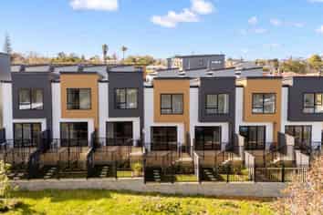 5/42 Captain Scott Road, Glen Eden