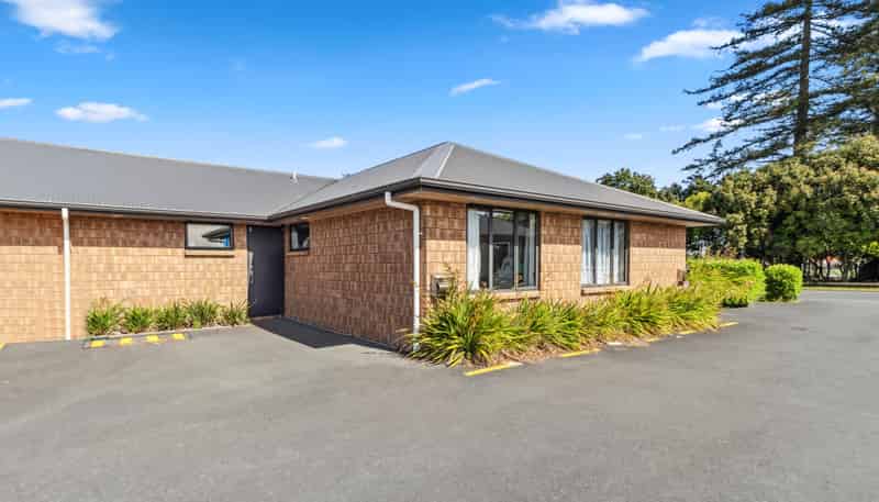 9/102 Old Farm Road, Hamilton East