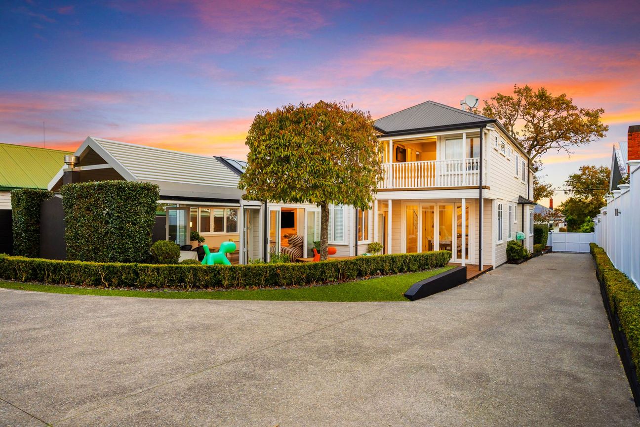 Modern Classic Villa with Granny Flat - Altro