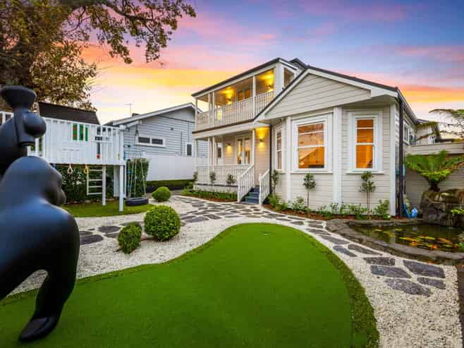 12 Dexter Avenue, Mount Eden