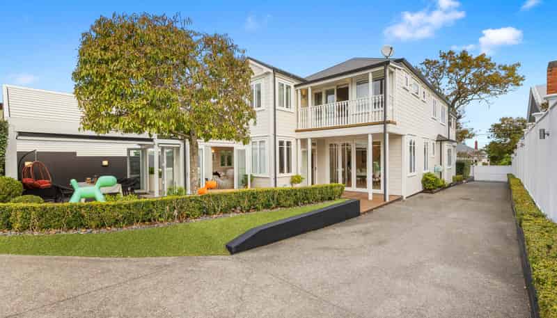 12 Dexter Avenue, Mount Eden