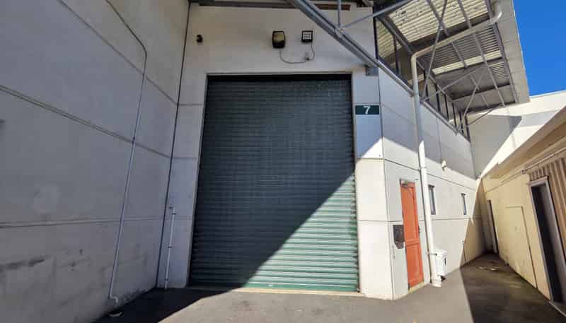 7/98 Main Road, Tawa