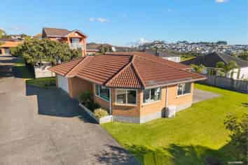 16 Anchorite Way, Red Beach
