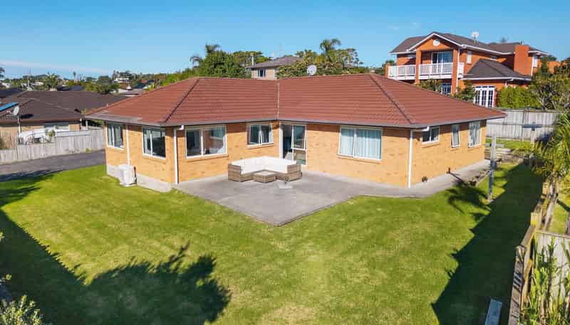 16 Anchorite Way, Red Beach