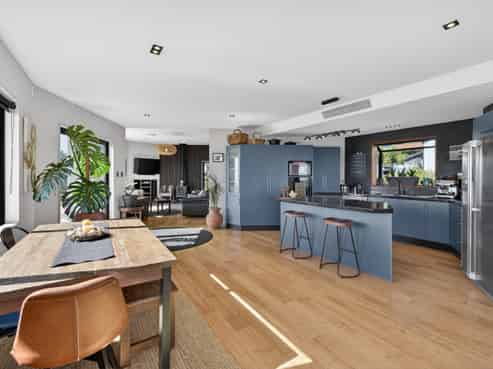 16 Stoneyridge Close, Mount Pleasant