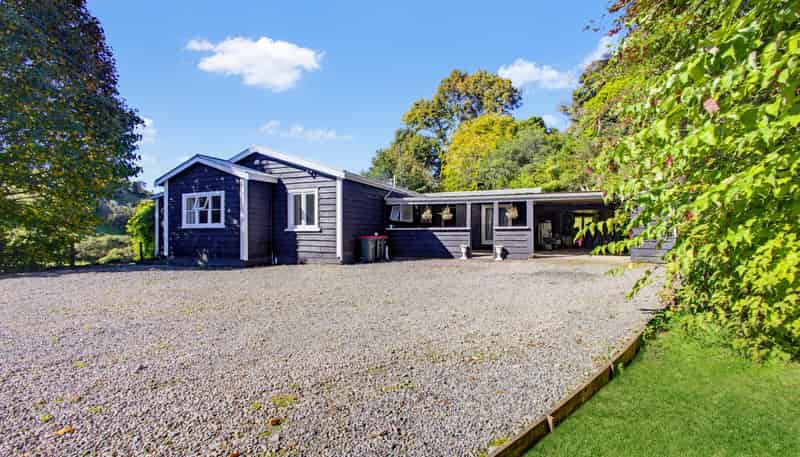 822 Motukawa Rd, Inglewood
