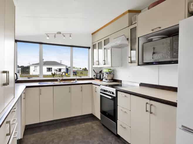 6 Egmont Street, Normanby