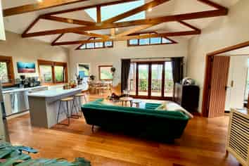 91D Greenslade Rd, Raglan