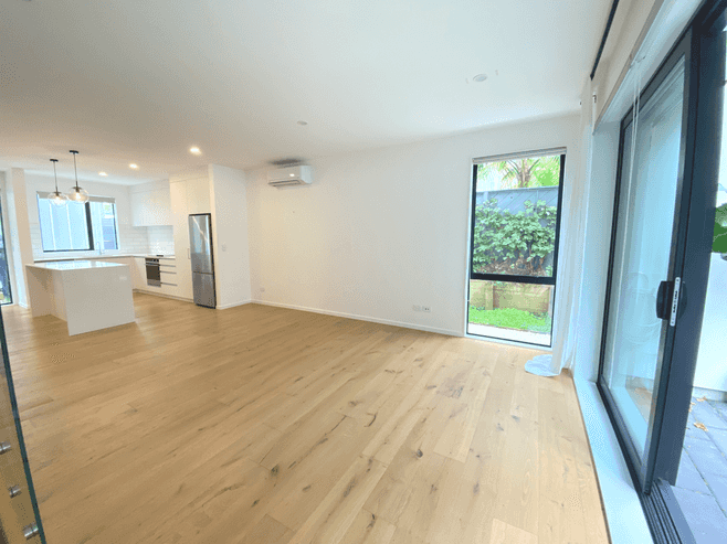 5/37 Hanene Street, St Heliers