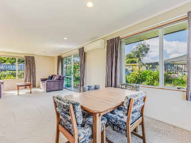 91 Aldinga Avenue, Stoke