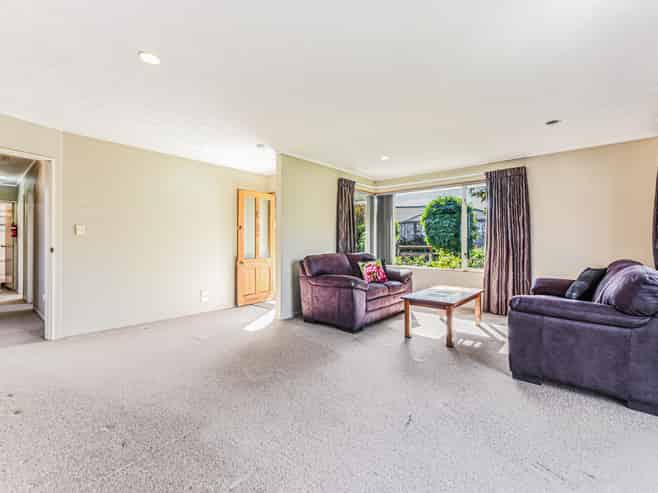 91 Aldinga Avenue, Stoke