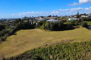 Freehold land next to Port Taranaki