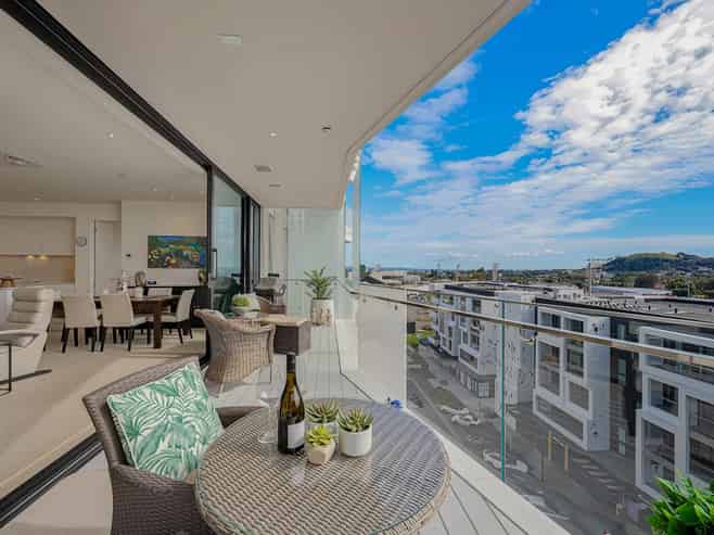 608/223B Green lane West, Epsom