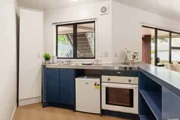 3/5 The Avenue, Albany