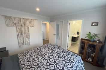 23A Pearce Crescent, Taita