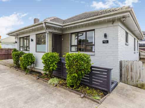 77 Portage Road, Papatoetoe