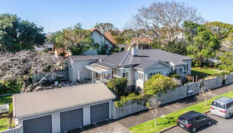 1A Burwood Crescent , Remuera