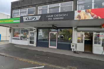 Suit a Laundromat  -  High Profile Retail Shop 