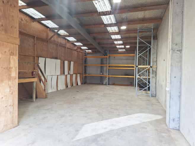 Workshop/storage