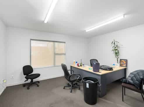 Modern Office/Workshop Package with Carparks