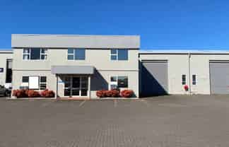 Modern Office/Workshop Package