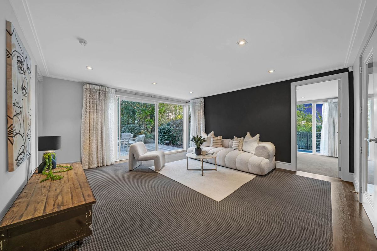 Statement Living with Rangitoto on the Horizon - Поглед 5