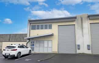 LAMBIE DRIVE INDUSTRIAL UNIT FOR LEASE
