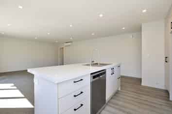 66 Kelvin Crescent, Allenton