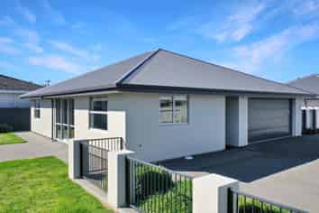 66 Kelvin Crescent, Allenton