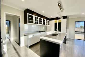 14 Makau Road, Flat Bush