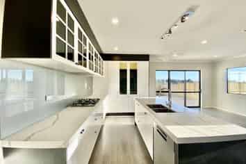 14 Makau Road, Flat Bush