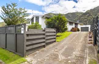 192 California Drive, Totara Park