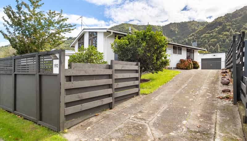 192 California Drive, Totara Park
