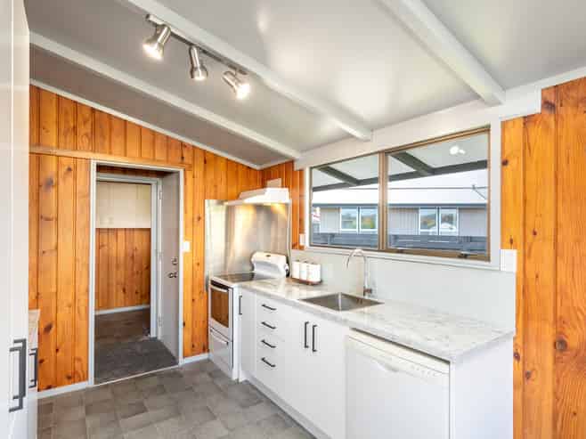 192 California Drive, Totara Park