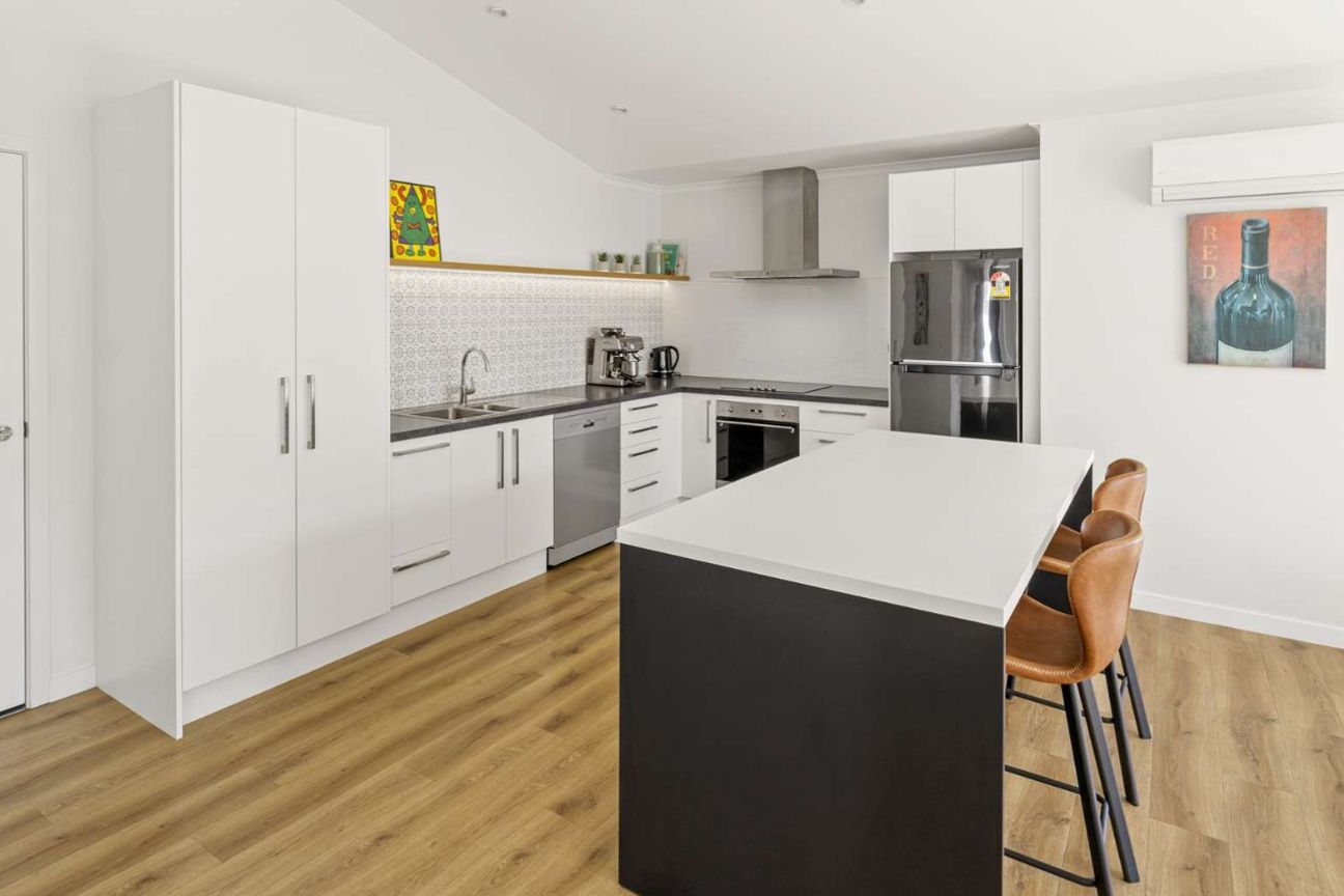 Low Maintenance Living with Elevated Views - Prikaz 3