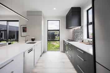 14 Yozin Road, Swanson