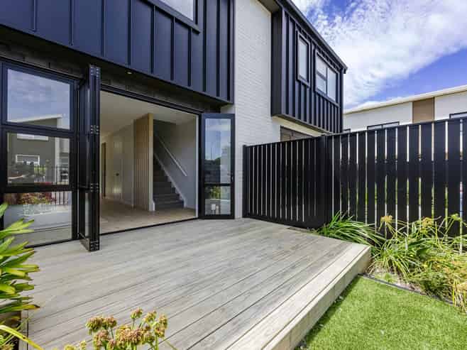 14 Yozin Road, Swanson