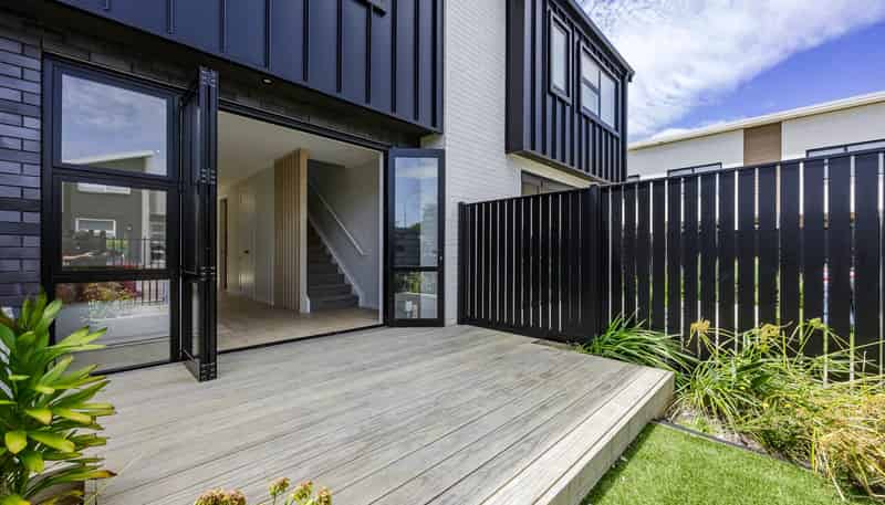 14 Yozin Road, Swanson