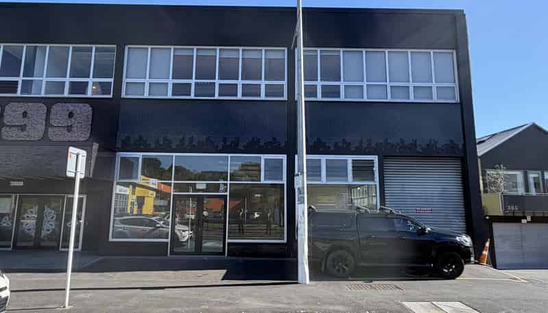 399 New North Road, Kingsland