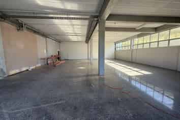 Premium Kingsland Showroom/Retail