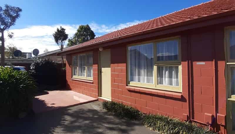 2/8 Stanmore Road, Linwood