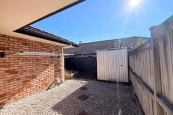 42 Salford Crescent, Flat Bush