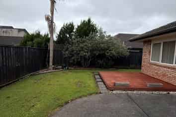 42 Salford Crescent, Flat Bush