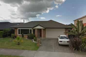 42 Salford Crescent, Flat Bush