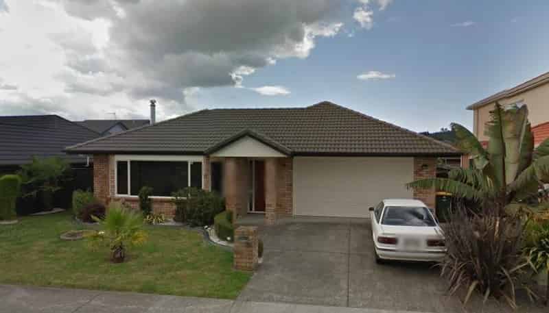 42 Salford Crescent, Flat Bush